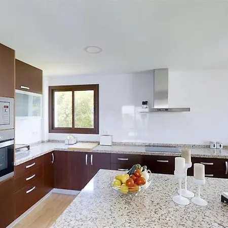 Fantastic First Line Penthouse 아파트