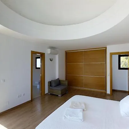 Fantastic First Line Penthouse 아파트 미하스